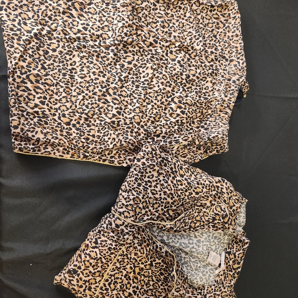 Victoria's Secret 2 Pajama Sets